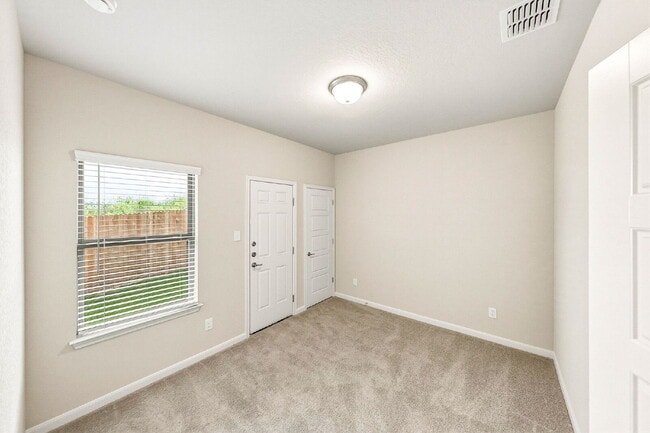 Building Photo - New Construction. Immediate Move In