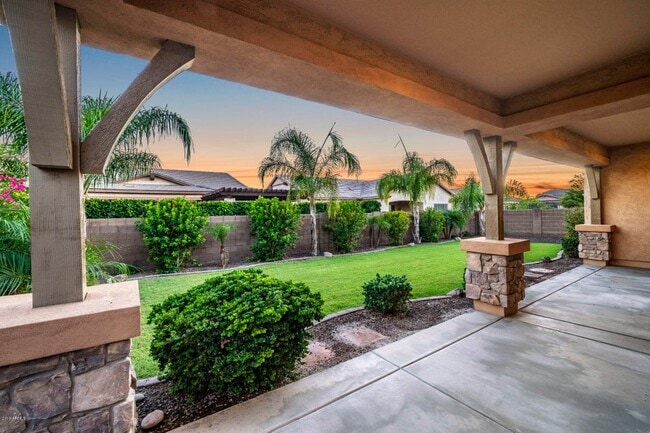 Building Photo - 953 E Boston St