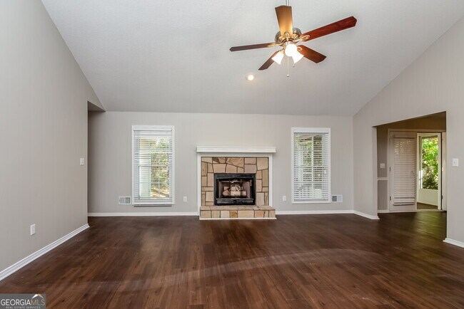 Building Photo - 113 Brookhaven Ln