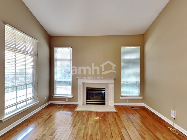 Building Photo - 317 Stone Heath Ct