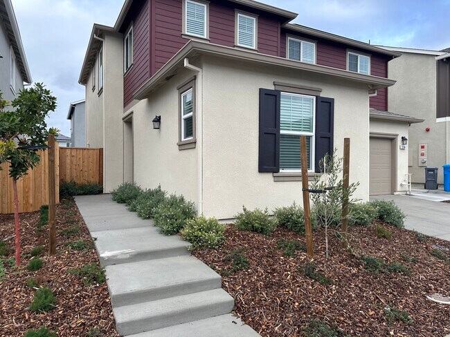 Building Photo - American Canyon