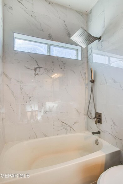 Building Photo - 12325 Tierra Bella Dr