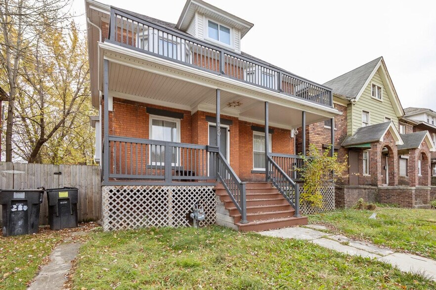 Building Photo - 280 Hague St