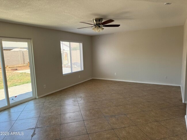 Building Photo - 8460 W Aster Dr