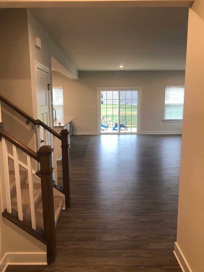 Building Photo - 2198 Craven Ln