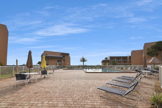 Building Photo - 5930-5A1a A1A S