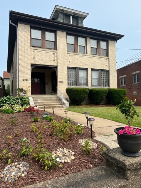 Front of Building - 2924 Espy Ave