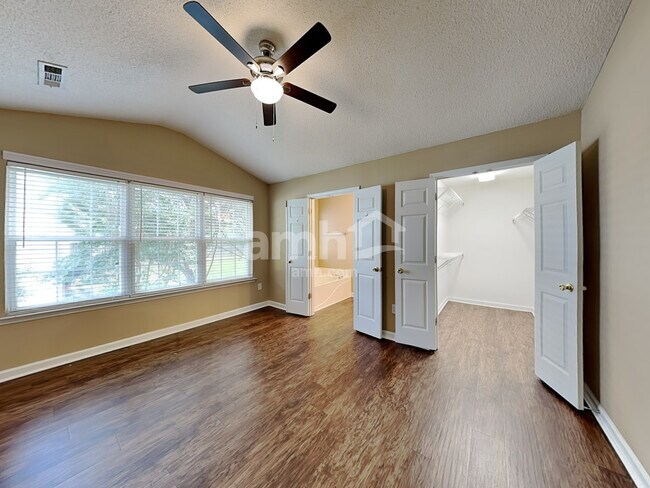 Building Photo - 315 Wild Wing Way