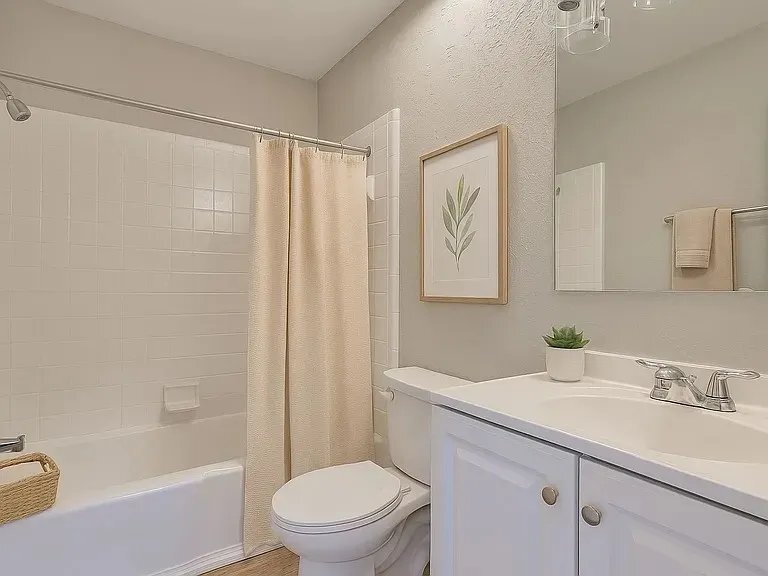 Building Photo - 914 Winthorne Dr