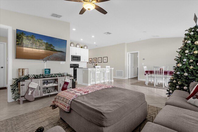 Building Photo - 148 Taft Dr