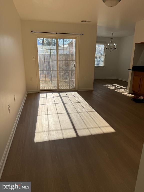 Building Photo - 122 Westwick Ct