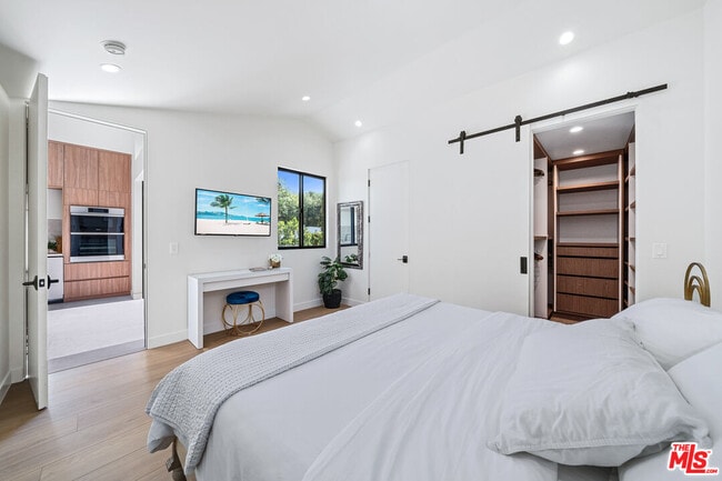 Building Photo - 8982 Norma Pl