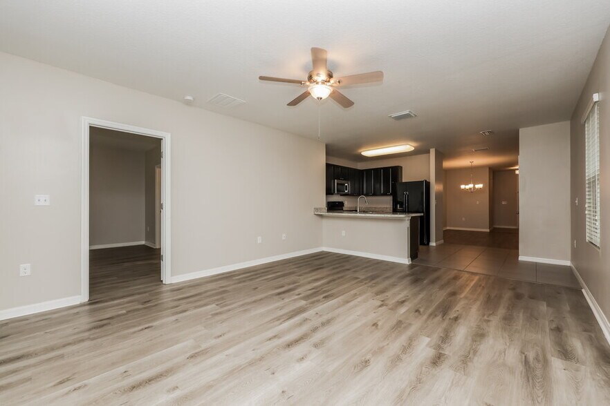 Building Photo - 10125 Geese Trail Cir