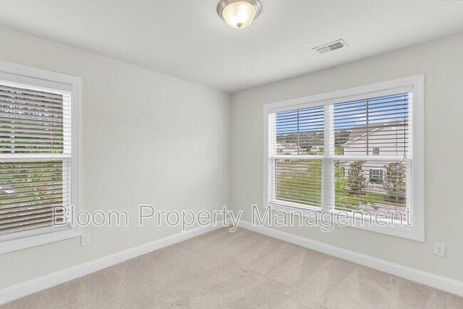 Building Photo - 1577 Krait Ct