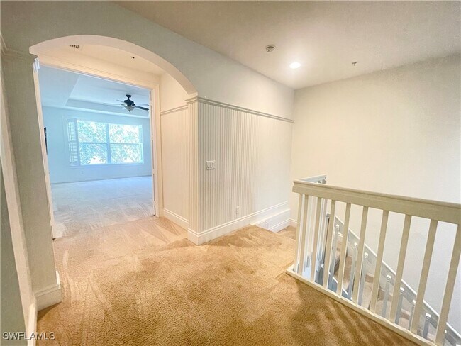 Building Photo - 1370 Mariposa Cir