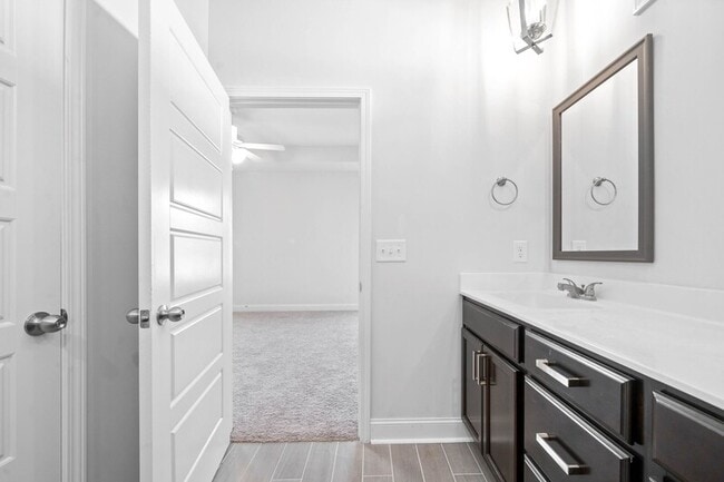 Building Photo - 1026 Cherry Acrs Dr