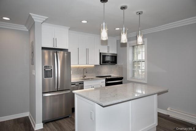 Building Photo - 5 Spinning Wheel Rd