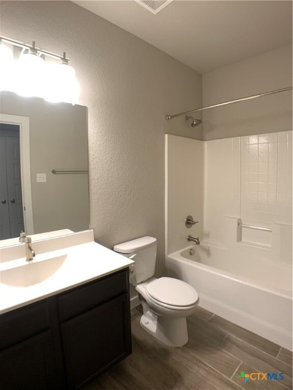Building Photo - 537 Creekside Frst