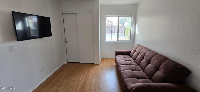 Building Photo - 12413 N El Frio St