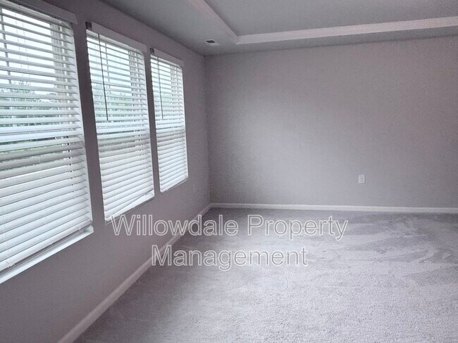 Building Photo - 913 Aspen Pointe Trl