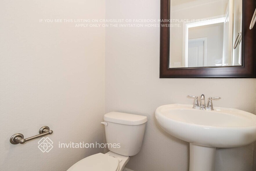 Building Photo - 1801 Turnstone Trl