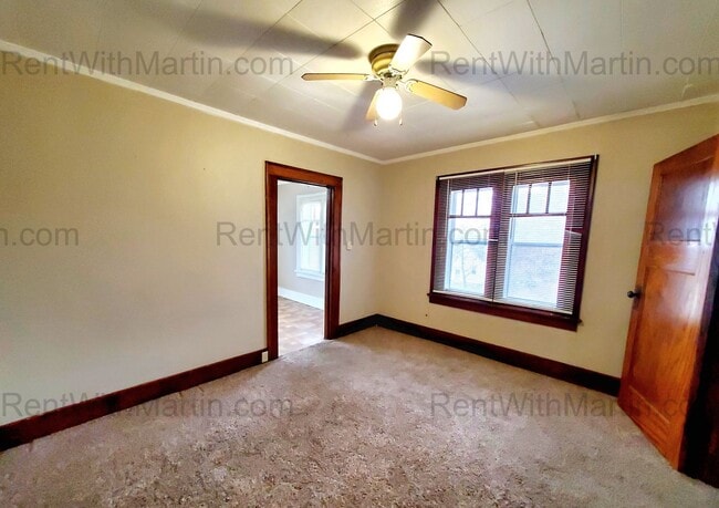 Building Photo - 808-810 W 2nd St