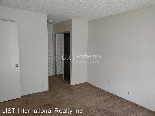 Building Photo - 2 br, 1 bath House - 46-1069 Emepela Way #3R