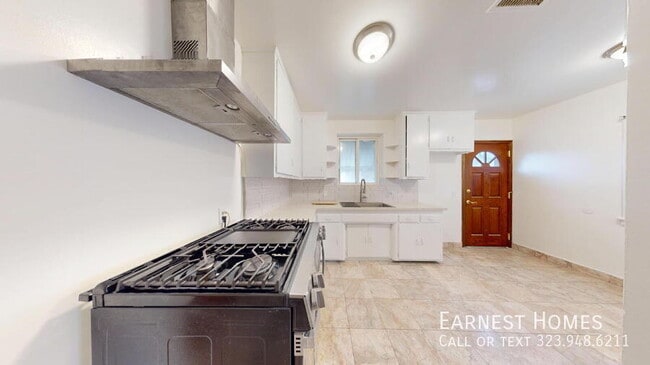 Building Photo - 8447 Wheatland Ave