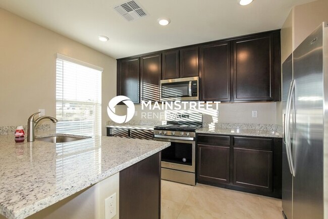 Building Photo - 3939 S 82nd Dr