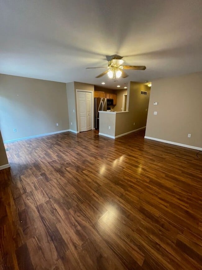 Building Photo - 2 Bed 2.5 Bath Townhouse in Lititz