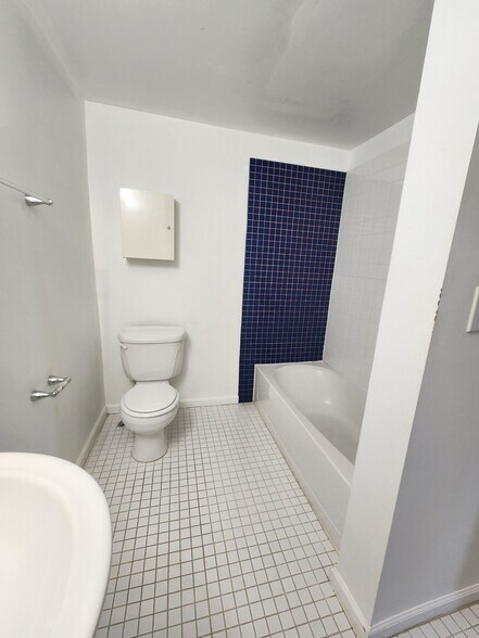 Building Photo - 5170 Butler St