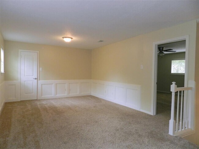 Building Photo - 9403 Oxted Ln