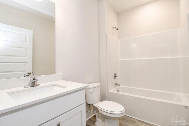 Building Photo - 530 Bridle Way