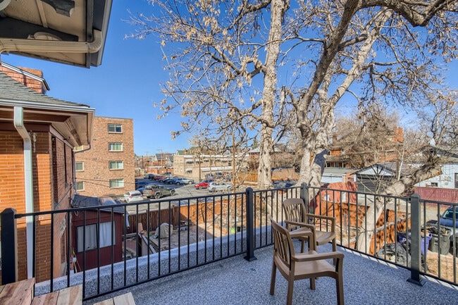 Building Photo - 1244 York St