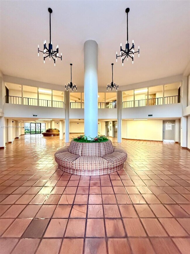 Building Photo - 5900 SW 127th Ave