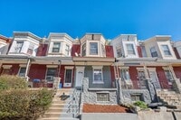 Building Photo - Beautiful Prime West Philadelphia porch front