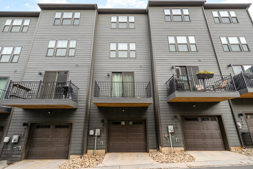 Building Photo - 123 Music Hall Way