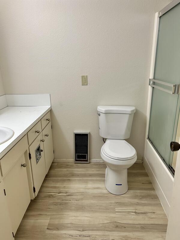 Building Photo - 103 La Villa Dr