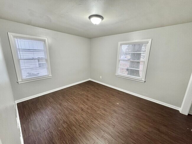 Building Photo - 1754 Danville Rd