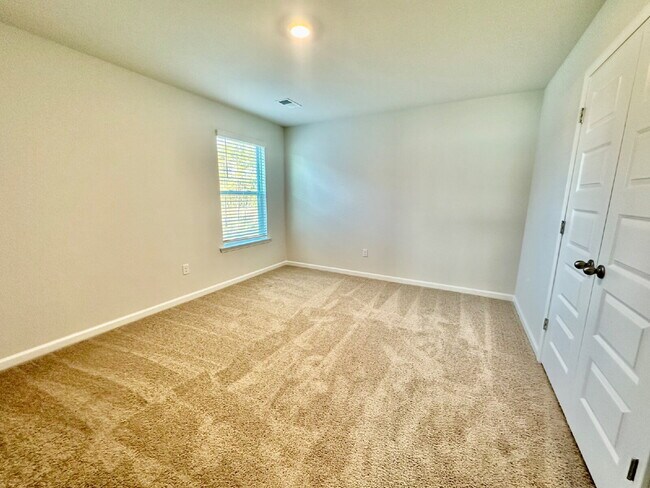 Building Photo - Beautiful New Four Bedroom Home in the Retreat at East Argent!