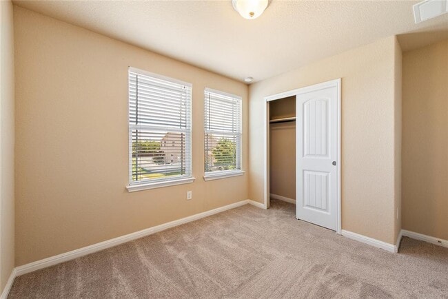 Building Photo - 413 Cane River Rd