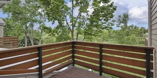 Building Photo - 676 Walden Cir