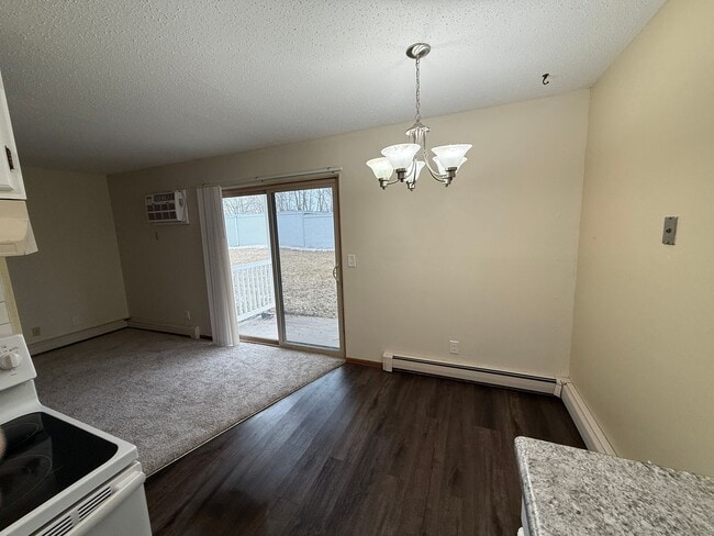 Building Photo - Charming 2-Bedroom, 1-Bath with Garage