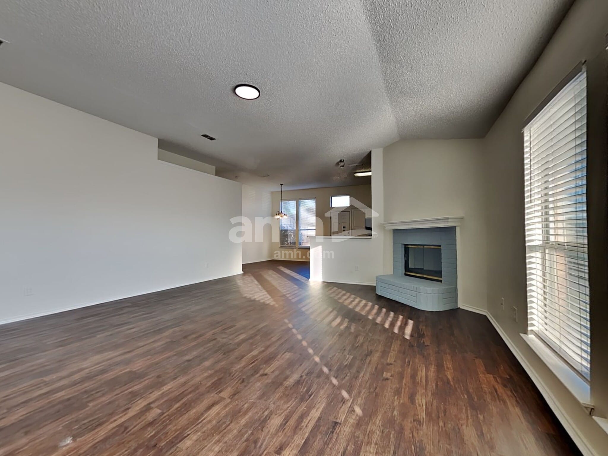 Building Photo - 8629 Garden Springs Dr
