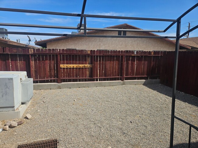 Building Photo - 1490 Church Dr