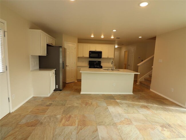 Building Photo - 1306 Davis Mountain Loop