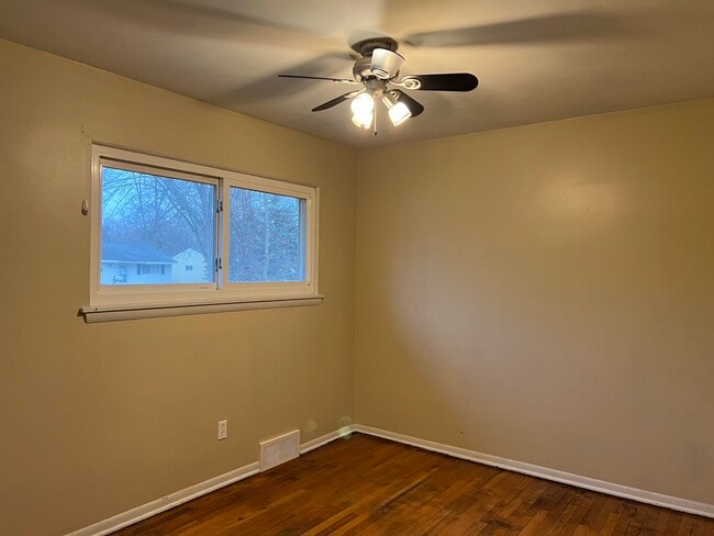 Building Photo - 1613 Jay Street