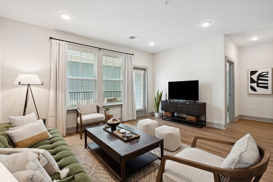 Building Photo - The Isley at Windsor Hill