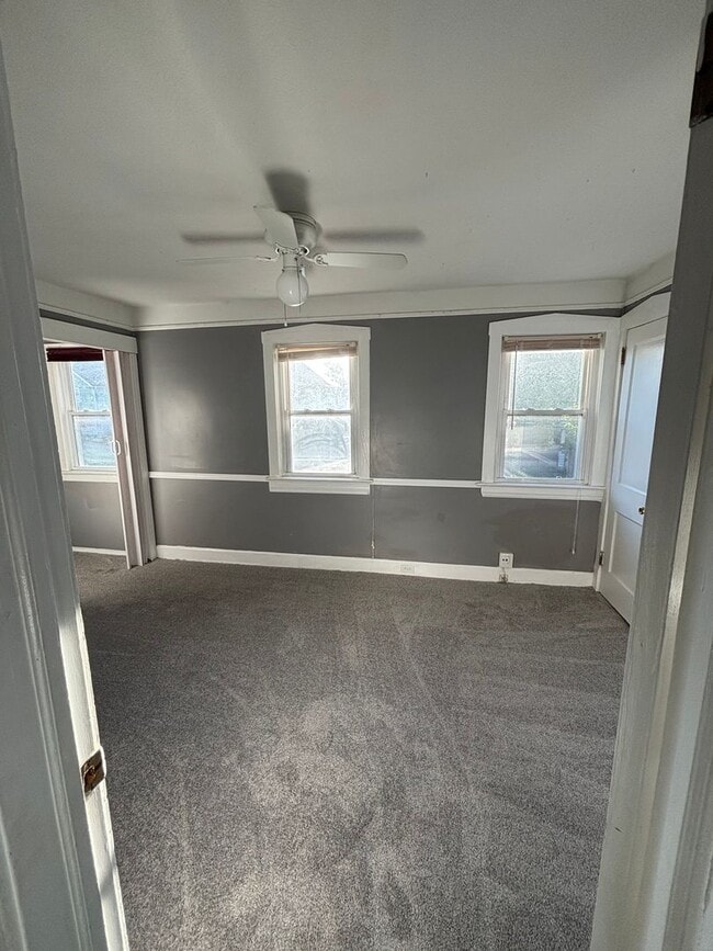 Building Photo - Beautifully Renovated 3-Bedroom Home – Sec...