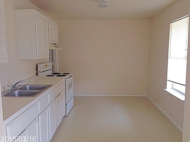 Building Photo - Sky Harbor 3 Bdrm 1 Bath Home